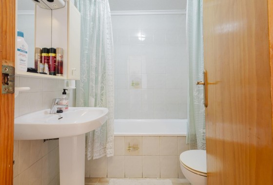 Sprzedaż - Apartament / Mieszkanie -
Torrevieja - Playa del Acequión