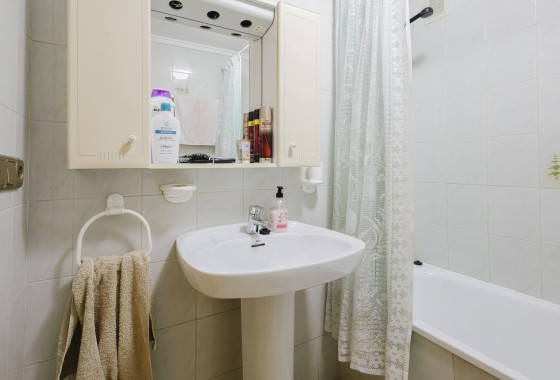 Sprzedaż - Apartament / Mieszkanie -
Torrevieja - Playa del Acequión