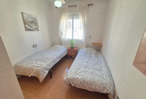 Resale - Semi Detached Villa -
Los Altos