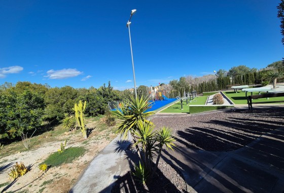 Resale - Semi Detached Villa -
Los Altos