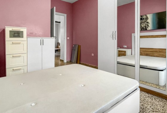 Sprzedaż - Apartament / Mieszkanie -
Guardamar del Segura - Pueblo