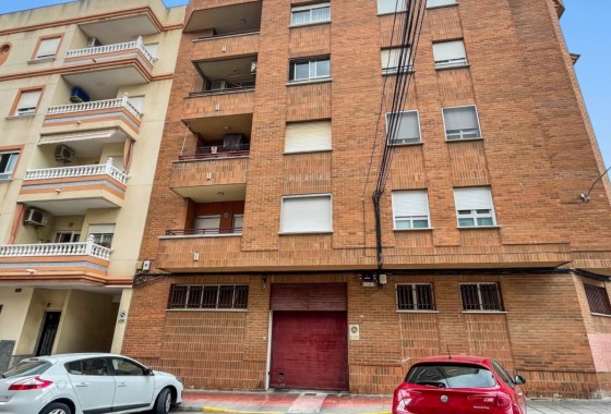Sprzedaż - Apartament / Mieszkanie -
Guardamar del Segura - Pueblo