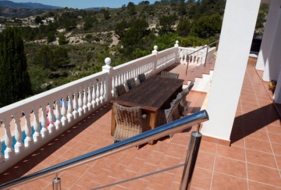Venta - Chalet Independiente -
Petrer