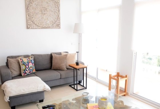 Venta - Chalet Independiente -
Petrer