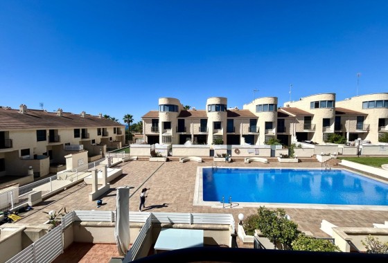 Sprzedaż - Dom miejski -
Cabo Roig