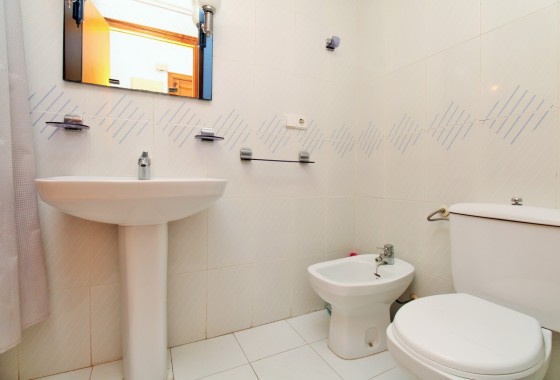 Sprzedaż - Apartament / Mieszkanie -
Torrevieja