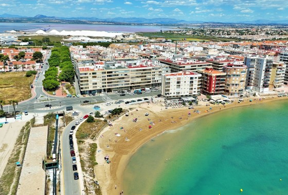 Sprzedaż - Apartament / Mieszkanie -
Torrevieja