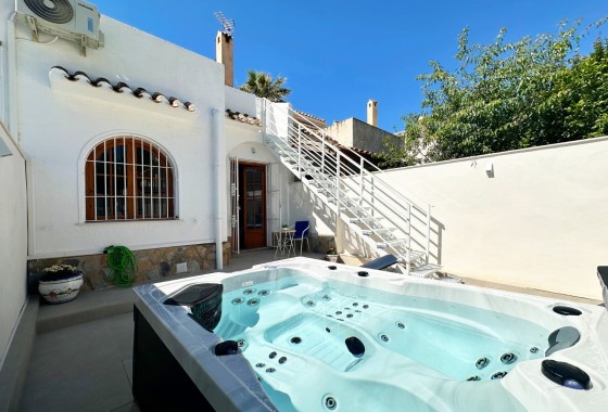 Resale - Townhouse -
Orihuela Costa - La Zenia