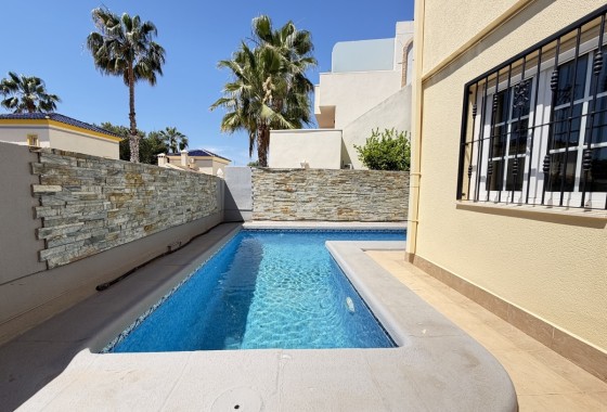Resale - Freistehende Villa -
Las Ramblas Golf