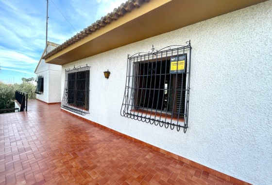 Wiederverkauf - Freistehende Villa -
Benejúzar - Comunidad Valenciana