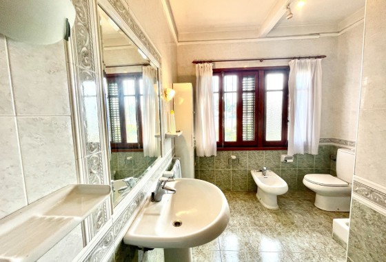 Wiederverkauf - Freistehende Villa -
Benejúzar - Comunidad Valenciana