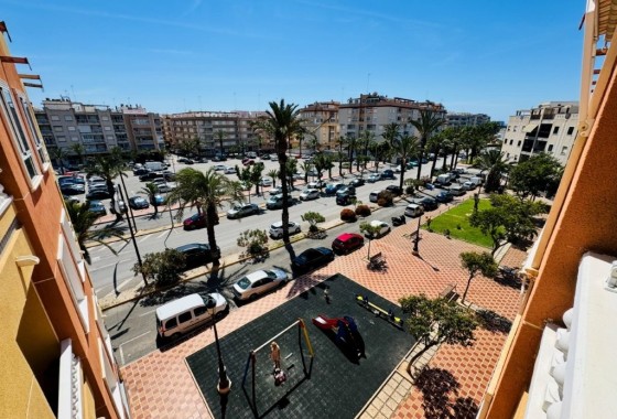 Sprzedaż - Apartament / Mieszkanie -
Guardamar del Segura - Costa Blanca