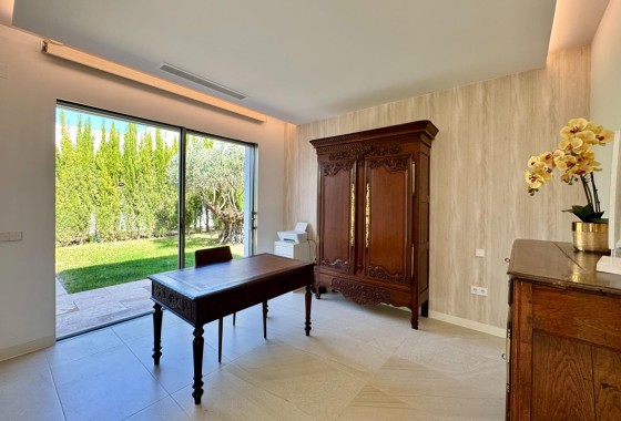 Sprzedaż - Willa wolnostojąca -
Orihuela - Las Colinas Golf