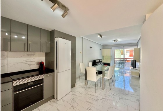 Revente - Appartement -
Orihuela Costa - Punta Prima