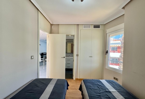 Revente - Appartement -
Orihuela Costa - Punta Prima