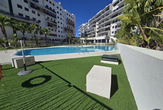 Sprzedaż - Apartament / Mieszkanie -
Campoamor - Dehesa de campoamor