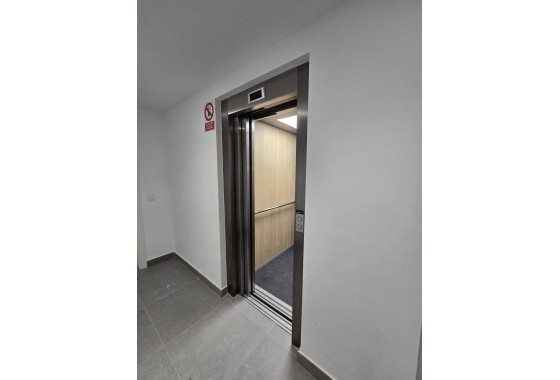 Sprzedaż - Apartament / Mieszkanie -
Campoamor - Dehesa de campoamor