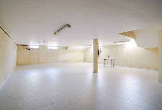 Herverkoop - Rijhuis -
Los Alcázares - Center