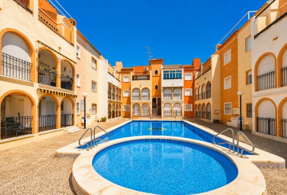 Sprzedaż - Apartament / Mieszkanie -
Torrevieja - Playa de los Naufragos