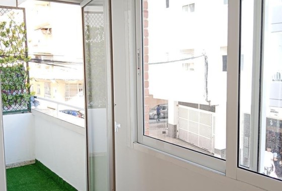 Sprzedaż - Apartament / Mieszkanie -
Torrevieja - El molino