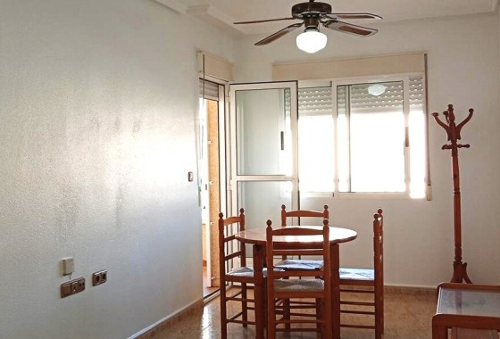 Sprzedaż - Apartament / Mieszkanie -
Los Montesinos - PUEBLO CENTRO