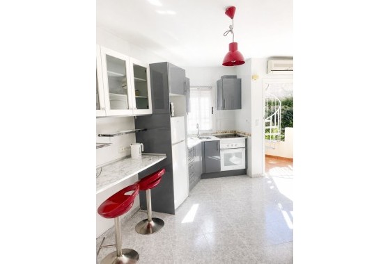 Sprzedaż - Apartament / Mieszkanie -
San Miguel de Salinas - Inland