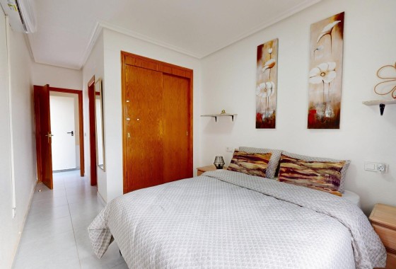 Revente - Villa mitoyenne -
San Miguel de Salinas - 03193