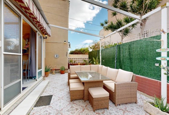 Revente - Villa mitoyenne -
San Miguel de Salinas - 03193
