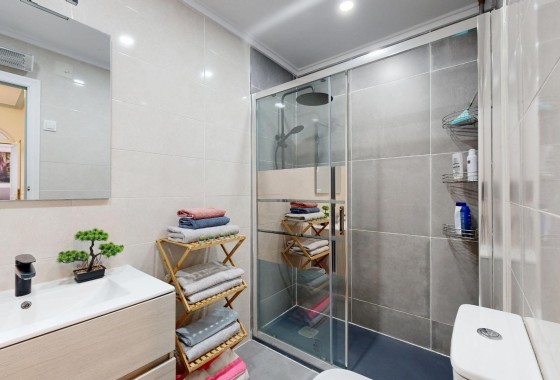 Revente - Villa mitoyenne -
San Miguel de Salinas - 03193