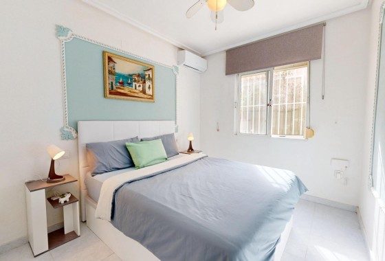 Revente - Villa mitoyenne -
San Miguel de Salinas - 03193