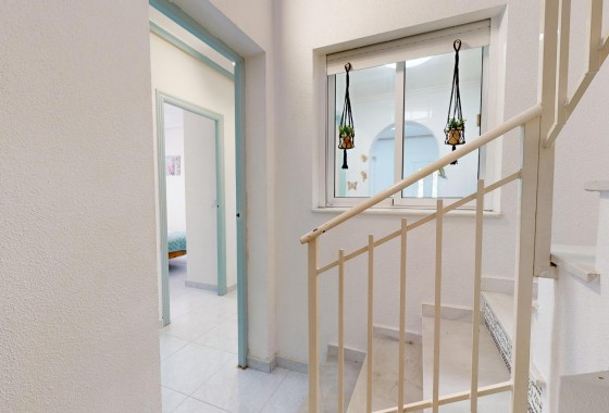 Revente - Villa mitoyenne -
San Miguel de Salinas - 03193