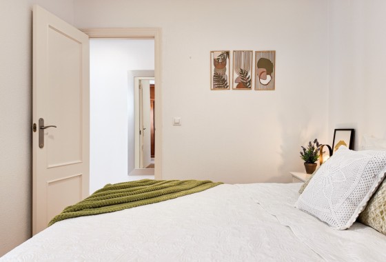 Sprzedaż - Apartament / Mieszkanie -
Torrevieja - Costa Blanca