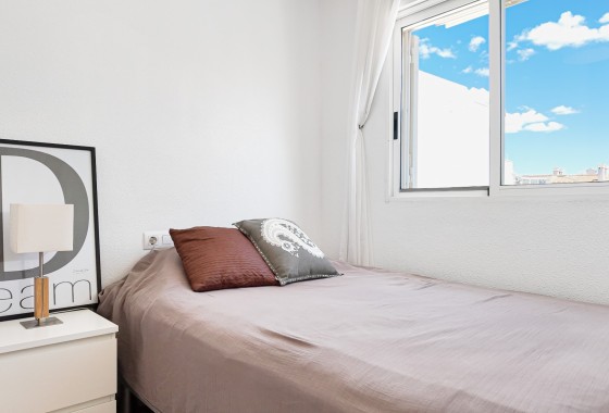 Sprzedaż - Apartament / Mieszkanie -
Torrevieja - Costa Blanca