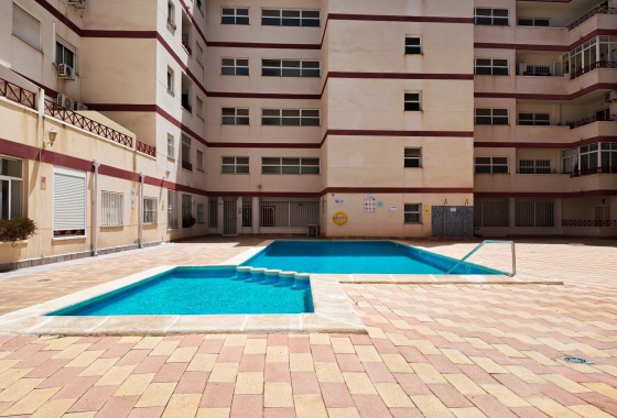 Sprzedaż - Apartament / Mieszkanie -
Torrevieja - Costa Blanca