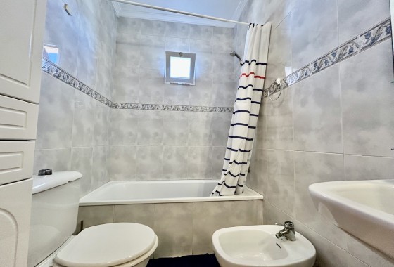 Sprzedaż - Apartament / Mieszkanie -
La Zenia - Costa Blanca