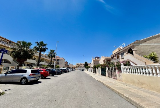 Sprzedaż - Apartament / Mieszkanie -
La Zenia - Costa Blanca