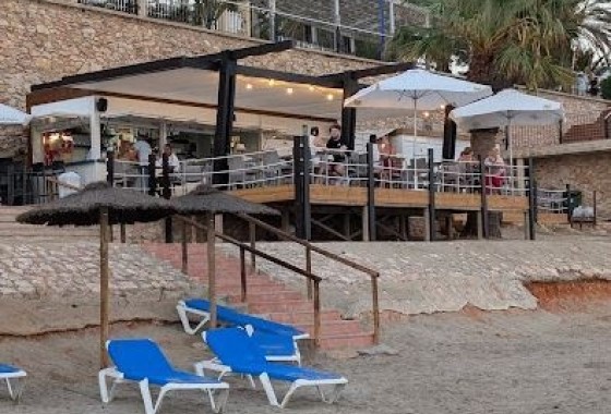 Revente - Villa mitoyenne -
Orihuela Costa - Punta Prima