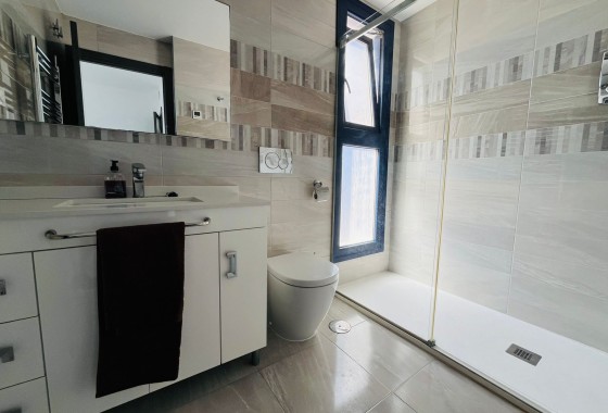 Revente - Appartement -
Punta Prima - Costa Blanca