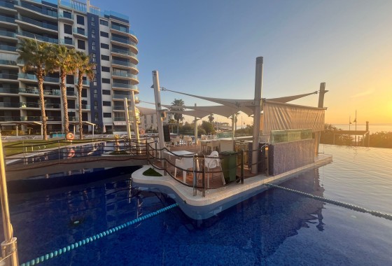 Revente - Appartement -
Punta Prima - Costa Blanca