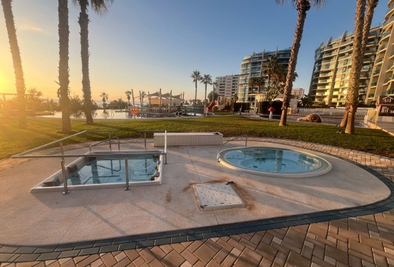 Revente - Appartement -
Punta Prima - Costa Blanca