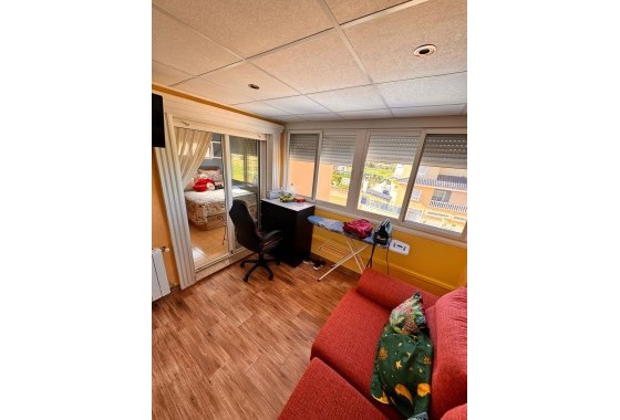 Resale - Detached Villa -
Cox