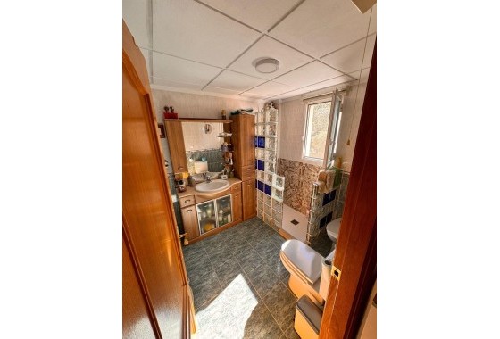 Resale - Detached Villa -
Cox