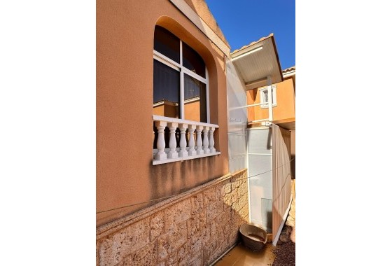 Resale - Detached Villa -
Cox