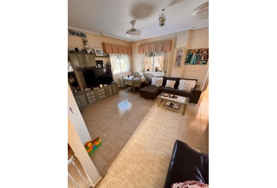 Resale - Detached Villa -
Cox