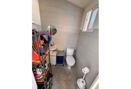 Resale - Detached Villa -
Cox