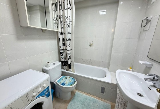 Revente - Appartement -
Torrevieja - Center