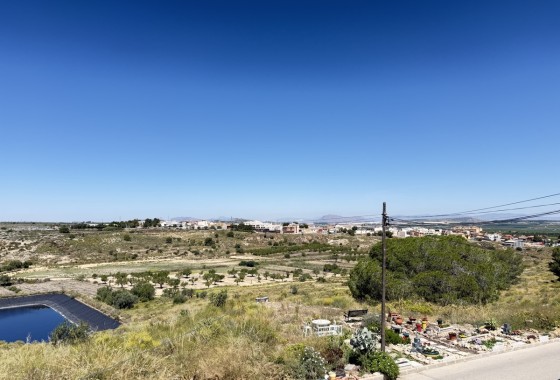 Herverkoop - Rijhuis -
San Miguel de Salinas