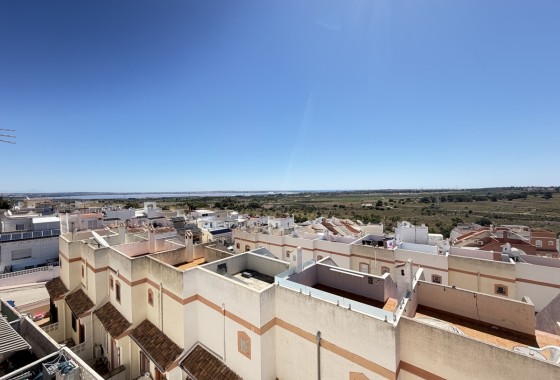 Herverkoop - Rijhuis -
San Miguel de Salinas