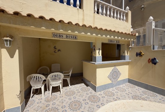 Herverkoop - Rijhuis -
San Miguel de Salinas