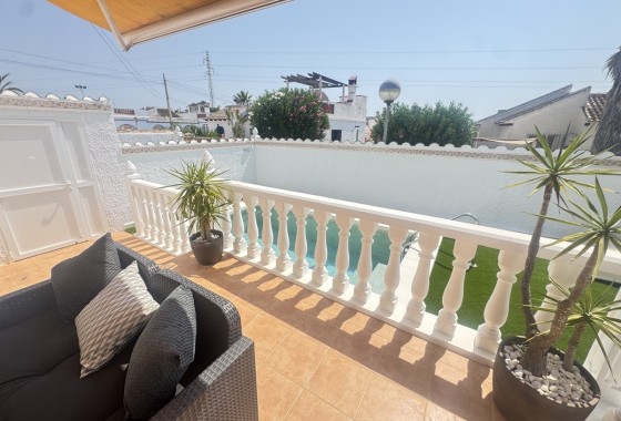 Herverkoop - Vrijstaande Villa -
San Miguel de Salinas - Eagles Nest